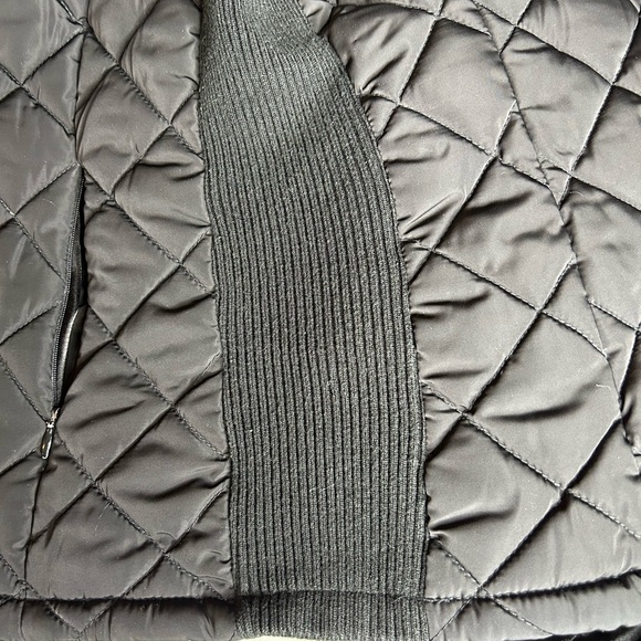 Women’s Andrew Marc Quilted Jacket Vest - Picture 6 of 8
